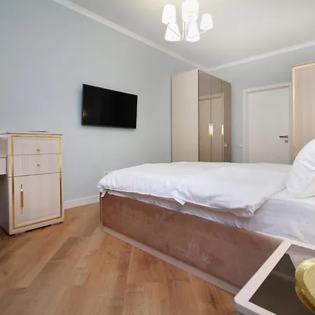 Modern, Spacious And Elegant Apt Almaty Exterior photo