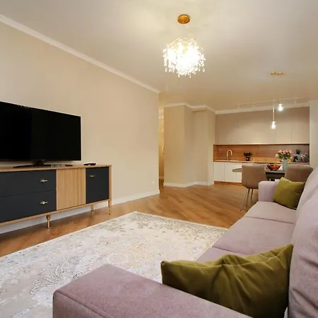 Modern, Spacious And Elegant Apt Almaty Exterior photo