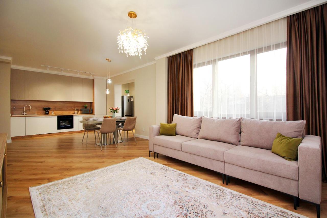 Apartment Modern, Spacious And Elegant