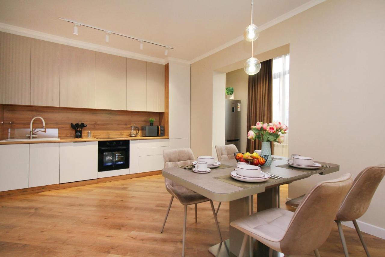 Modern, Spacious And Elegant Almaty
