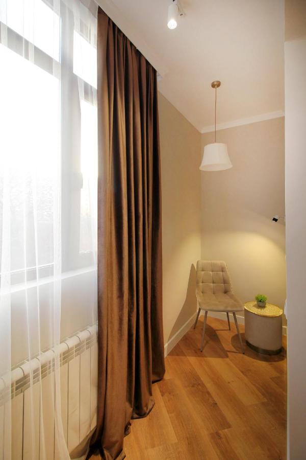 Modern, Spacious And Elegant *